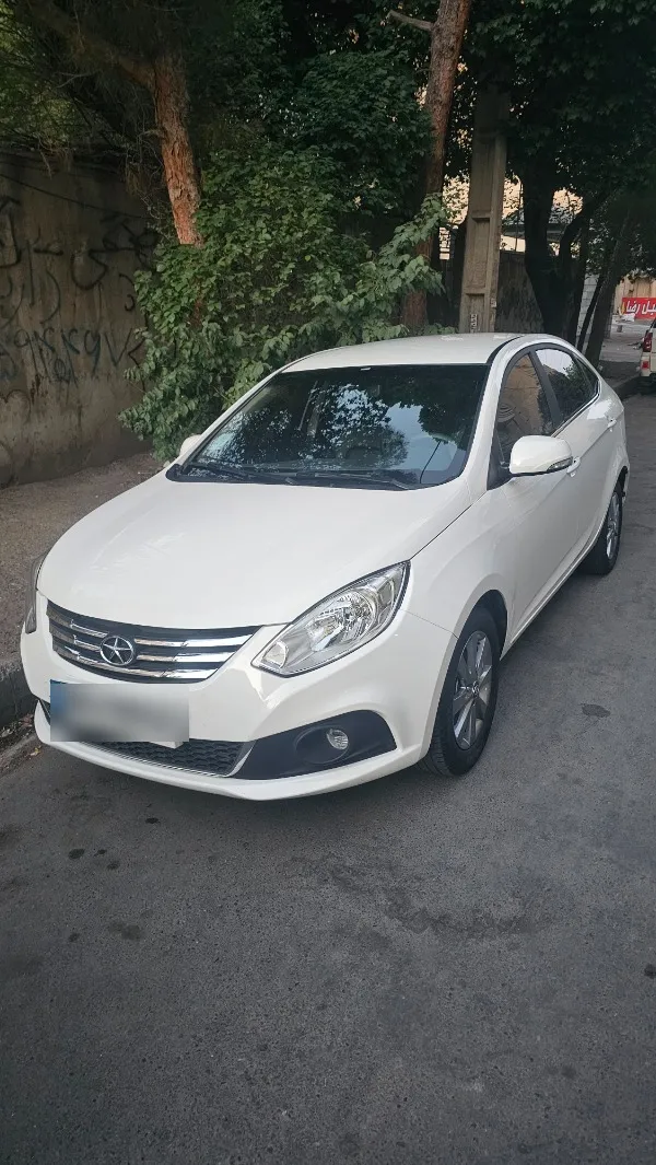 تصویر جک J4 اتوماتیک آپشنال 1