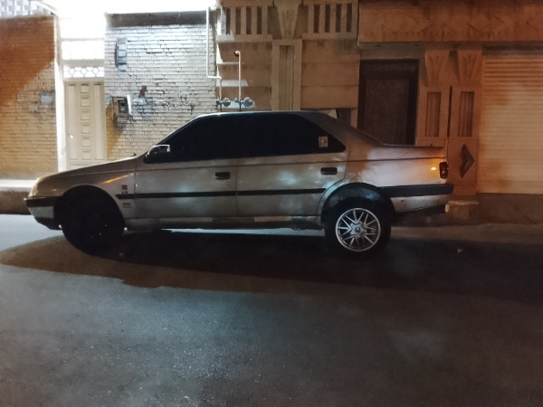 تصویر پژو 405 GLX بنزینی 1