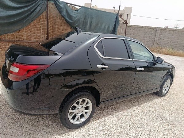 تصویر دنا پلاس  6 دنده EF7P 2