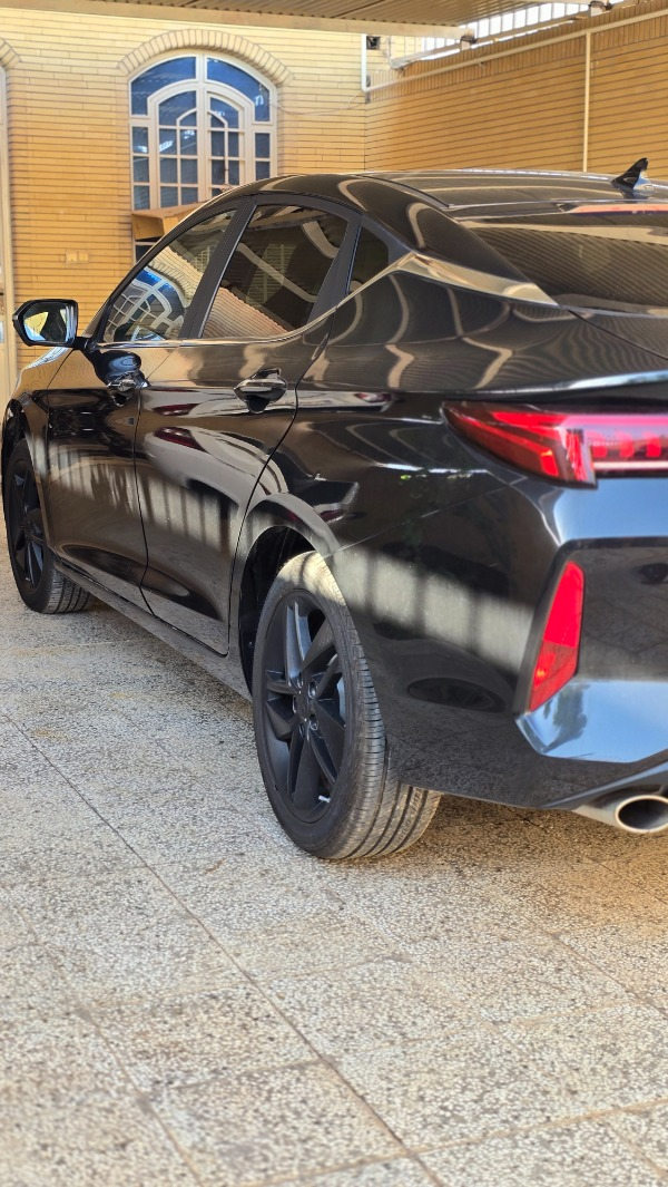 تصویر کی ام سی J7 1
