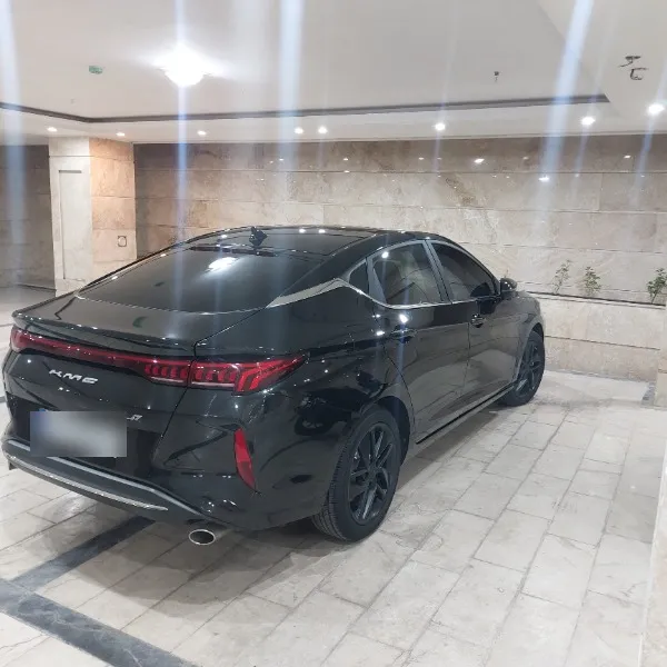 تصویر کی ام سی J7 2