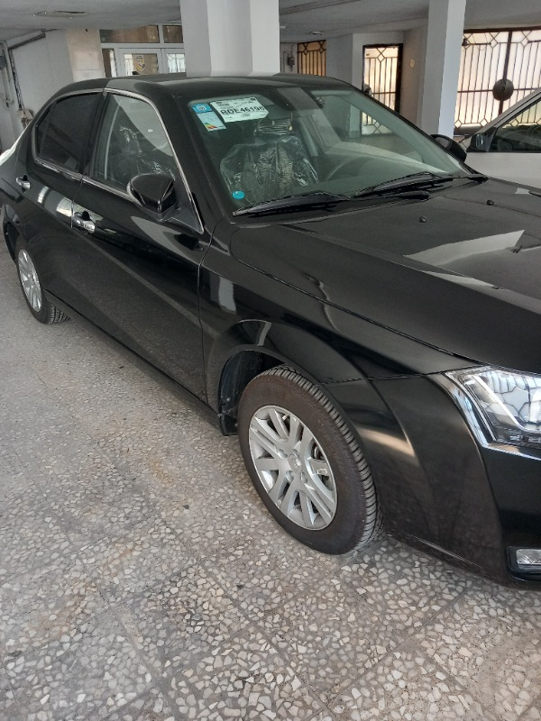 تصویر دنا پلاس  6 دنده EF7P 4