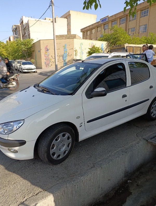 تصویر پژو 206 SD V8 1