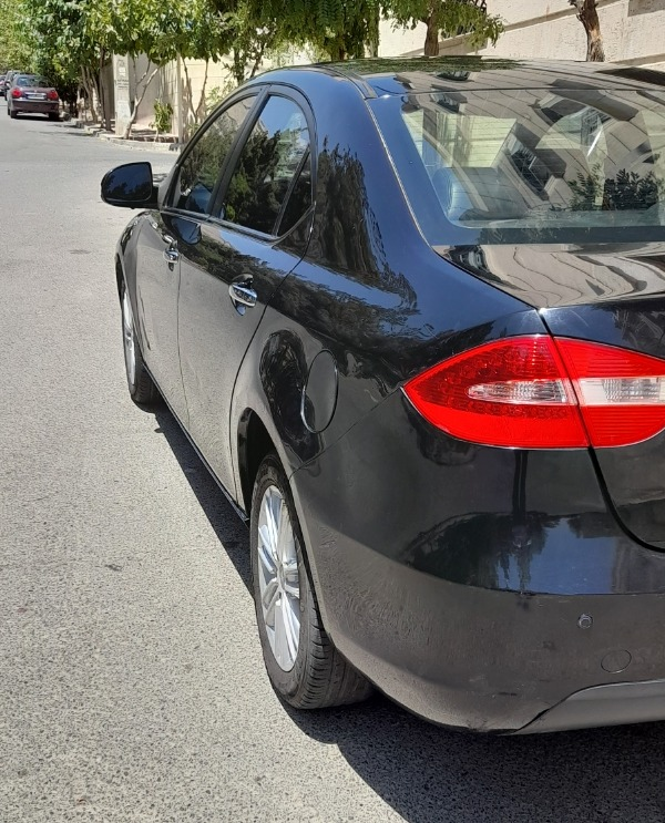 تصویر جک J5 اتوماتیک 2