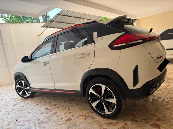 تصویر ام وی ام X33 کراس اتوماتیک 2