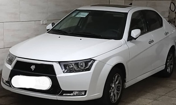 تصویر دنا پلاس توربو 6 دنده EF7 3