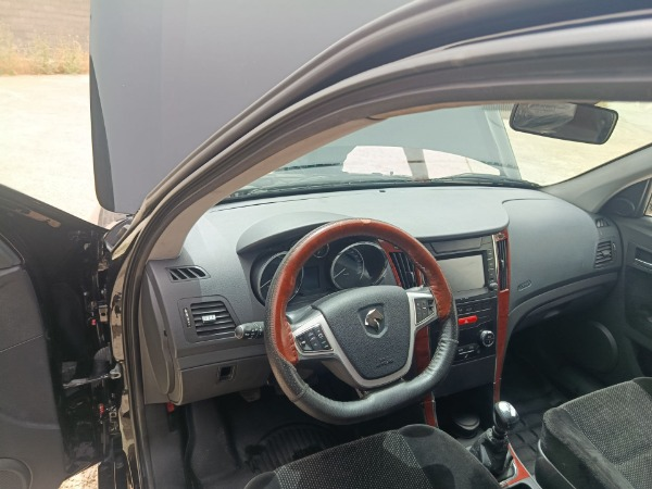 تصویر دنا پلاس  6 دنده EF7P 4