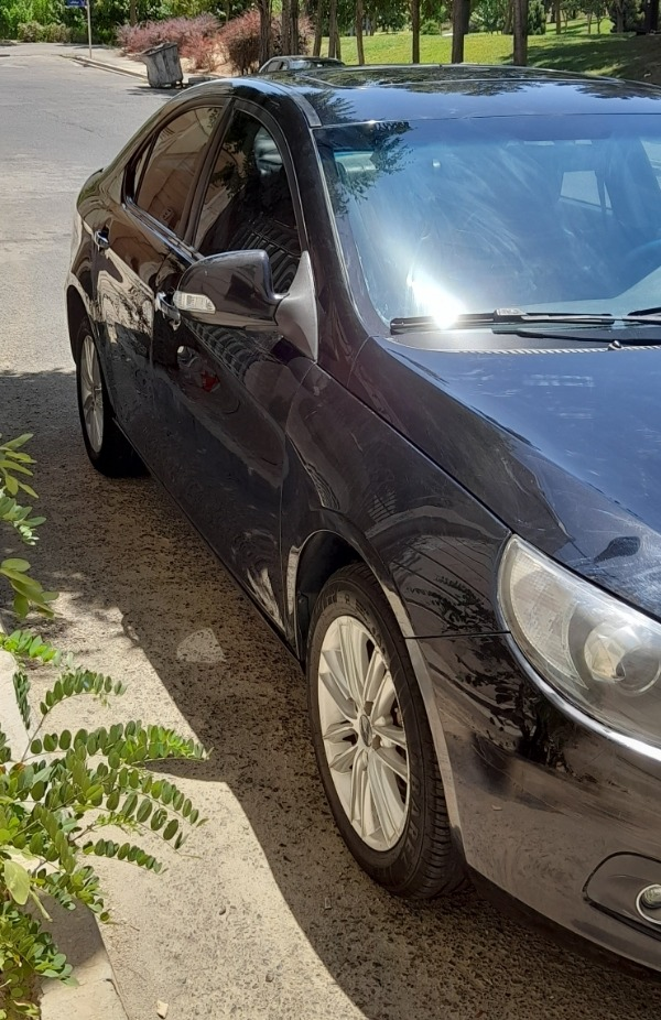 تصویر جک J5 اتوماتیک 3