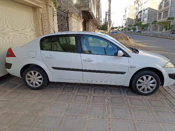 تصویر رنو مگان اتوماتیک 2.0 لیتر 4