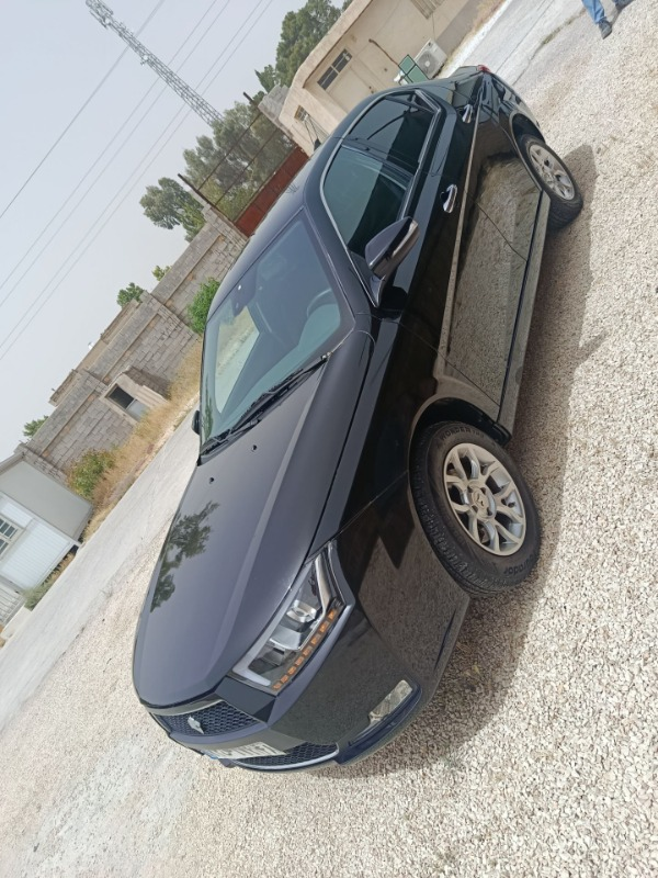 تصویر دنا پلاس  6 دنده EF7P 3